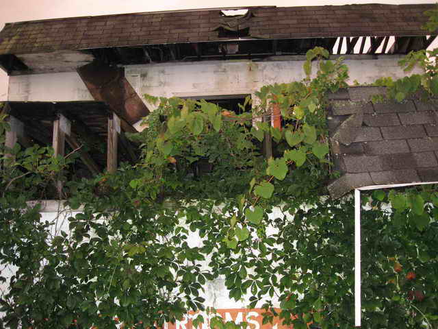 Galion 3 Drive-In - 2010 Photo (newer photo)